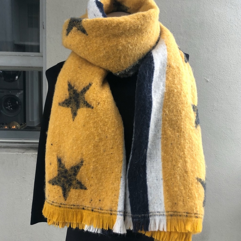 Large Rectangle Yellow/Navy Star Blanket Scarf